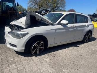 Vrakbiler auto BMW 1-serie 1 serie (F20), Hatchback 5-drs, 2011 / 2019 118d 2.0 16V 2014/8