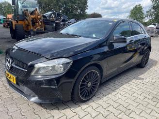 Vrakbiler auto Mercedes A-klasse A (W176), Hatchback, 2012 / 2018 1.5 A-180 CDI, A-180d 16V 2017/8
