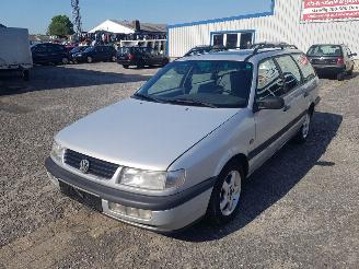 demontáž osobní automobily Volkswagen Passat 35I Zilver LB7Z Onderdelen Bumper Deur 1996/5
