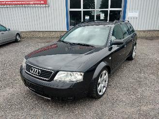 Vrakbiler auto Audi A6 4B 2.4 Quattro Paars LZ4V Onderdelen ARJ Motor 2000/1