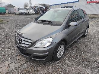 Sloopauto Mercedes B-klasse 160 Grijs 787 Onderdelen 266920 Motor 2009/10