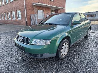 Sloopauto Audi A4 2.0 Groen LZ6R Onderdelen ALT Motor 2002/7