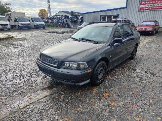 Sloopauto Volvo V-40 1.8 Zwart 332-22 Onderdelen B4184S2 Motor 2000/4