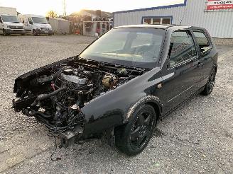 Démontage voiture Volkswagen Golf Zwart L041 Onderdelen CHE Bak Motor 2E 1994/1