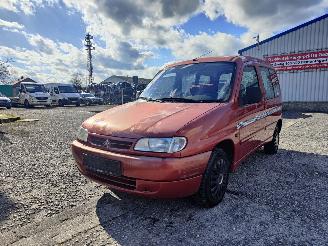 Auto da rottamare Citroën Berlingo 1.8 Rood Onderdelen LFX Motor 20TD02 Bak 1997/12