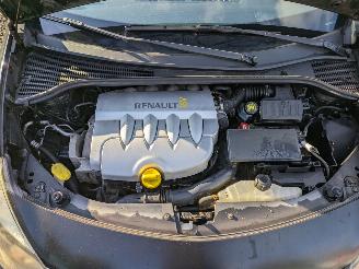 Renault Clio 1.6 Schwarz NV676 picture 14