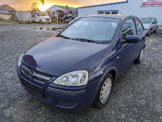 Sloopauto Opel Corsa 1.0 2004/1