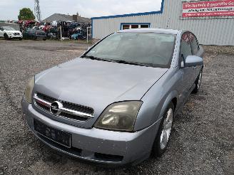Coche siniestrado Opel Vectra 2.0 DTI 2003/10