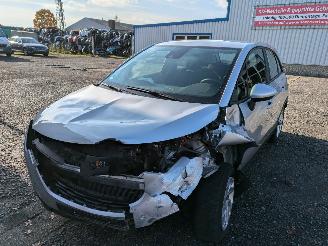Uttjänta bilar auto Opel Crossland X 1.2 2019/1