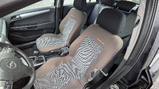 Opel Astra 2HU picture 11