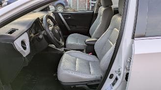 Toyota Auris Touring Sports 1.8 Hybrid Automatik picture 17