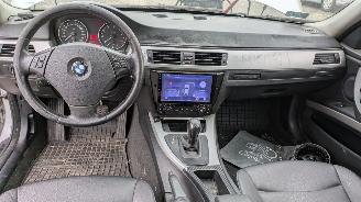 BMW 3-serie 325i Touring picture 11
