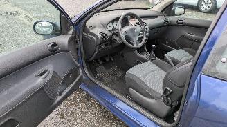 Peugeot 206 1.4 picture 14