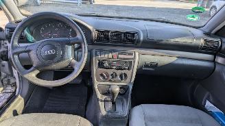 Audi A4 1.6 picture 11