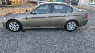 BMW 3-serie 320i picture 8