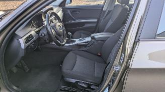 BMW 3-serie 320i picture 10