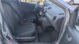 Mazda 2 1.3 picture 13