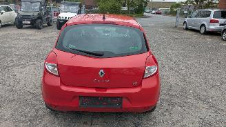 Renault Clio R picture 5