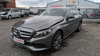 krockskadad bil auto Mercedes C-klasse C220 d 4-Matic T 9G-Tronic 2017/9