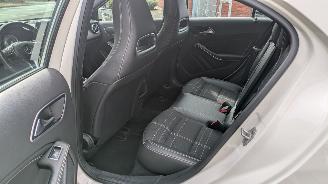 Mercedes A-klasse 180d 7G-DCT picture 12