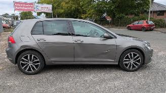 Volkswagen Golf 1.6 TDI BlueMotion picture 4
