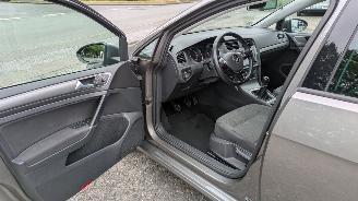 Volkswagen Golf 1.6 TDI BlueMotion picture 9