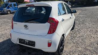 Kia Picanto 1.0 picture 5