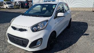 Vrakbiler auto Kia Picanto 1.0 2014/2