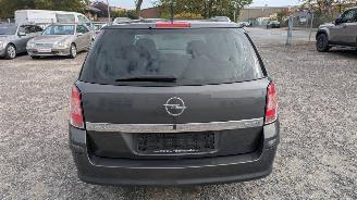 Opel Astra 1.7 CDTI picture 6
