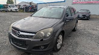 Vrakbiler auto Opel Astra 1.7 CDTI 2010/3