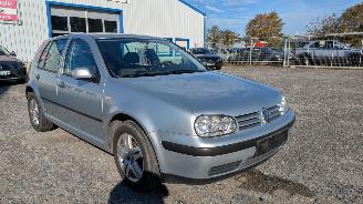 Volkswagen Golf 1.4 picture 3