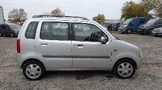 Opel Agila 1.2 picture 4