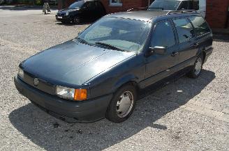 demontáž osobní automobily Volkswagen Passat 35I Blauw LA5U Onderdelen Deur Bumper 1990/3