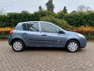 Renault Clio 1.2 TCe Special Line navi & airco 5drs picture 16