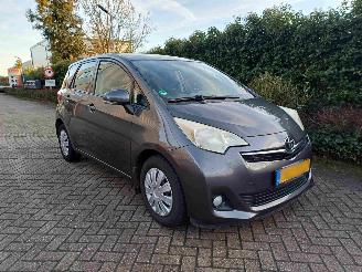 Toyota Verso S 1.3 VVT-i Aspiration 2011/3