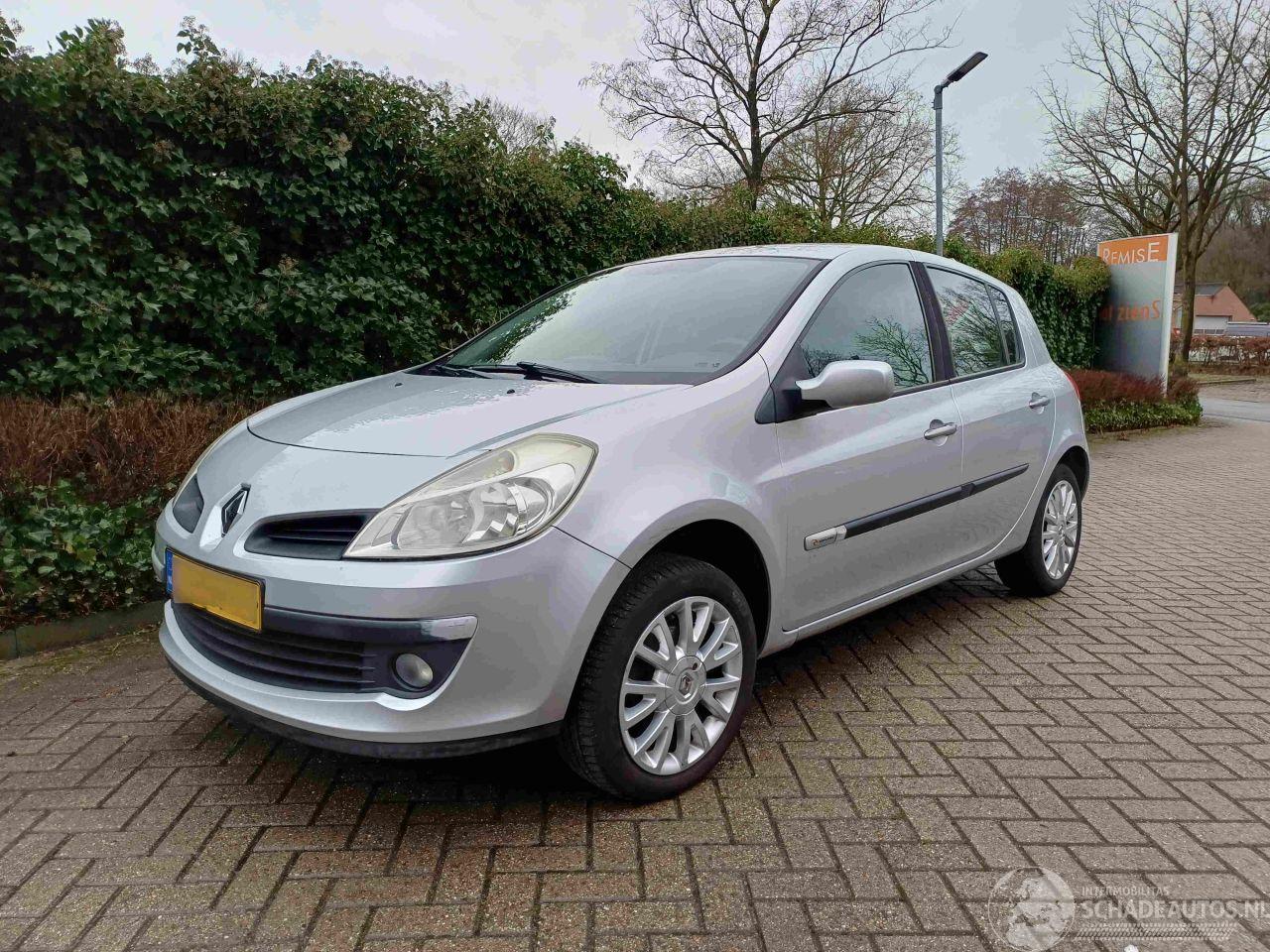 Renault Clio 1.2-16V Special Rip Curl