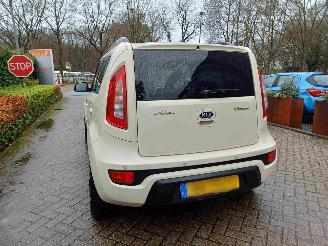 Kia Soul 1.6 Rhythm picture 16