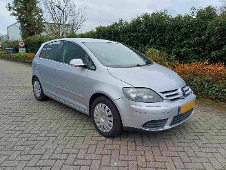 Voiture accidenté Volkswagen Golf plus 1.6 FSI Optive 3 2007/5