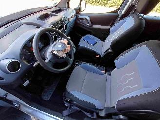 Peugeot Partner Tepee 1.6 VTi Access picture 8