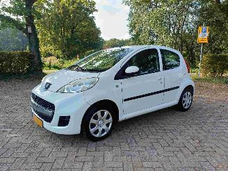 uszkodzony samochody osobowe Peugeot 107 1.0-12V XS 5drs airco 2010/9