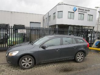  Volvo V-60 2.0 D3 120kW E5 Aut. CLIMA NAVI 2012/1