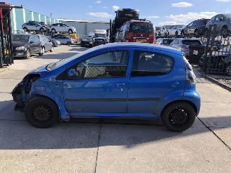 krockskadad bil auto Citroën C1 1.0i 5 drs AIRCO 2011/10