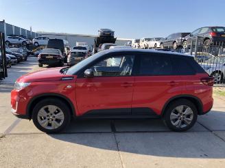 Schadeauto Suzuki Vitara Hybrid 1.4i 95kW 2021/6