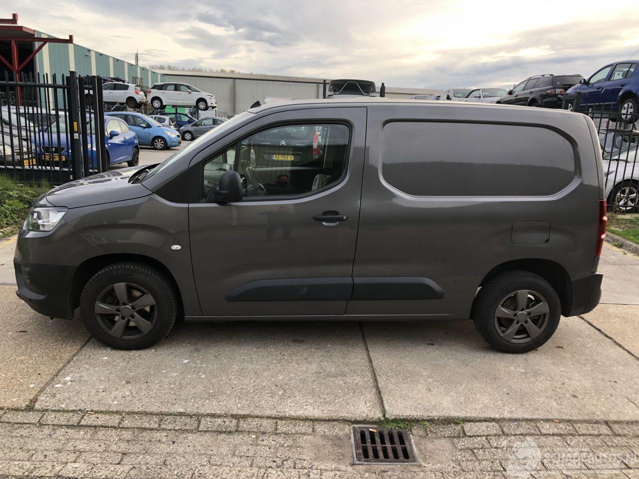 Toyota Proace CITY 1.5D-4D Live 75kW E6