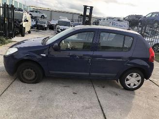 Damaged car Dacia Sandero 12i 16v 55kW 2009/8