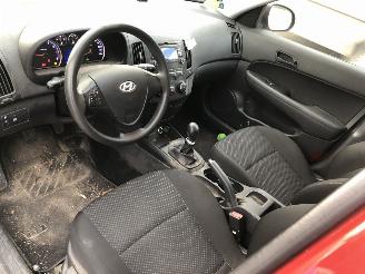 Hyundai I-30 14i 5drs picture 6