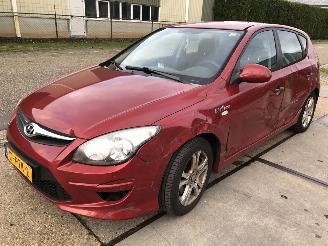 Hyundai I-30 14i 5drs picture 2