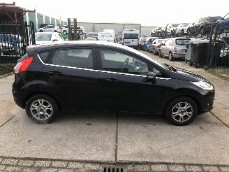 skadebil auto Ford Fiesta 16tdci 70kW E5 Titanium 2013/3