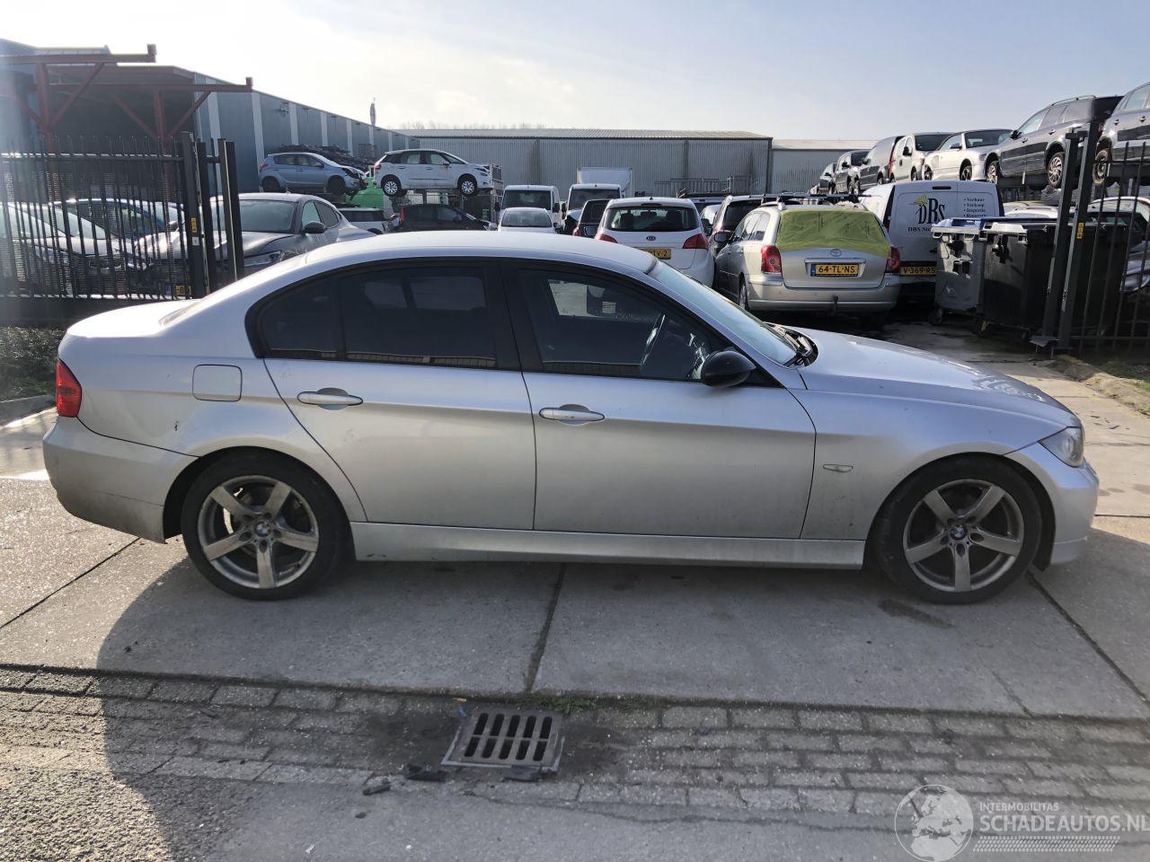 BMW 3-serie 320i Aut. 110kW