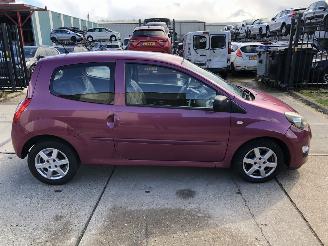 skadebil auto Renault Twingo 12i 16v Airco 2012/4